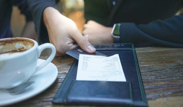 horeca-a-pierdut-25000-de-angajati-in-doi-ani.-fpior-cere-reducerea-tva,-vouchere-de-vacanta-si-facilitati-fiscale