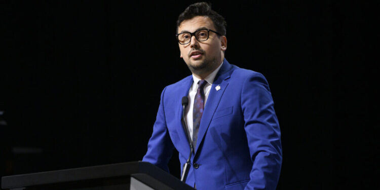 mihai-ghigiu-afirma-ca-psd-nu-va-face-nicio-intelegere-cu-aur,-dar-vor-exista-discutii-cu-parlamentarii-pentru-sustinerea-viitorului-guvern:-orice-deputat-are-libertatea-sa-voteze-cum-ii-dicteaza-constiinta
