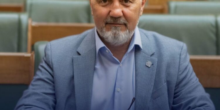 un-senator-usr-de-galati-pleaca-din-partid:-mai-pot-sa-mi-pastrez-integritatea-daca-raman?