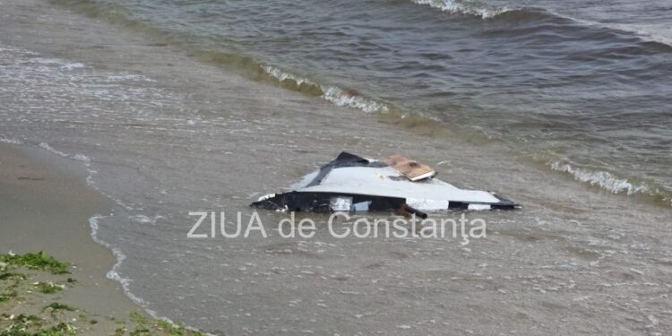 un-fragment-de-drona-a-fost-descoperit-pe-plaja-neversea-din-constanta