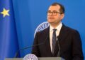 cum-a-incercat-premierul-republicii-moldova-sa-vanda-tigari-in-olanda-cand-era-student-amarat-–-hotnews.ro