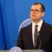cum-a-incercat-premierul-republicii-moldova-sa-vanda-tigari-in-olanda-cand-era-student-amarat-–-hotnews.ro