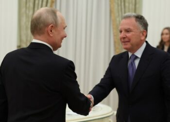 emisarii-americani-witkoff-si-kushner-au-ajuns-la-moscova-pentru-relansarea-negocierilor-de-pace