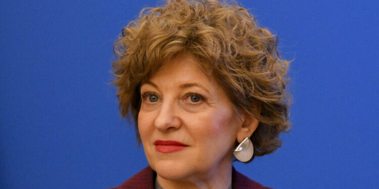 oana-gheorghiu:-asocierea-cu-psd-a-costat-mult-partidul-national-liberal-si-romania