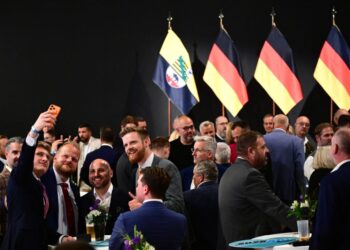 proteste-fata-de-victoria-afd-la-alegerile-regionale-din-germania.-mii-de-oameni-au-iesit-in-strada-in-berlin-si-frankfurt