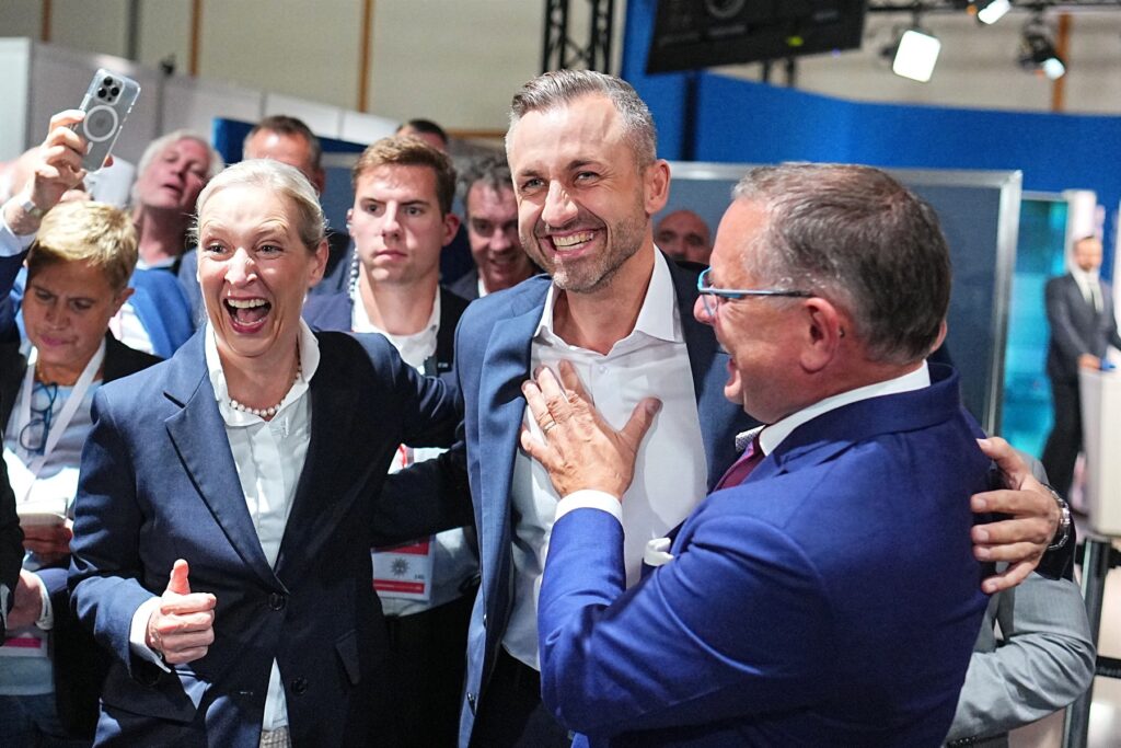 germania-alegeri:-partidul-de-extrema-dreapta-afd-a-obtinut-o-victorie-istorica-in-saxonia-anhalt-si-revendica-guvernarea-in-landul-german-si-a-dublat-scorul-/-primele-rezultate-oficiale-–-hotnews.ro