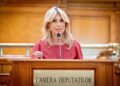raluca-turcan-cere-masuri-pentru-copii:-telefoane-interzise-si-jocuri-de-noroc-de-la-21-de-ani