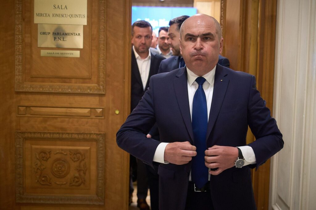ilie-bolojan-mentioneza-doua-variante-de-guvern-si-intrebarea-la-care-viitorul-cabinet-va-trebui-sa-raspunda-–-hotnews.ro