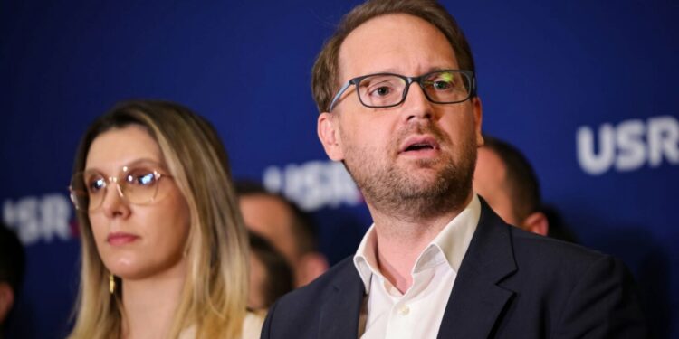dominic-fritz-va-primi-salariul-de-primar-de-la-usr