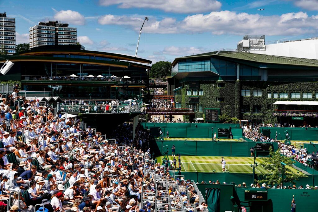 dupa-controversele-de-la-us-open,-organizatorii-de-la-wimbledon-anunta-masuri-contra-influencerilor-–-hotnews.ro