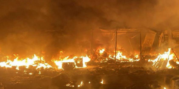 rusia-si-a-dezlantuit-atacurile-imediat-dupa-plecarea-emisarilor-lui-trump:-explozii,-incendii-si-coloane-de-fum-in-kiev-/-primul-bilant-al-victimelor-–-hotnews.ro
