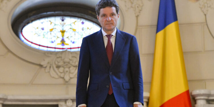 nicusor-dan-cere-parlamentului-sa-aprobe-trimiterea-a-20-de-militari-romani-in-franta-si-marea-britanie,-in-sprijinul-ucrainei
