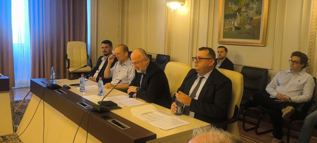sri-a-avertizat-de-1.304-de-ori-ancpi-si-guvernul-romaniei-ca-pot-fi-victimele-hackerilor,-inca-de-pe-vremea-premierilor-citu-si-ciuca