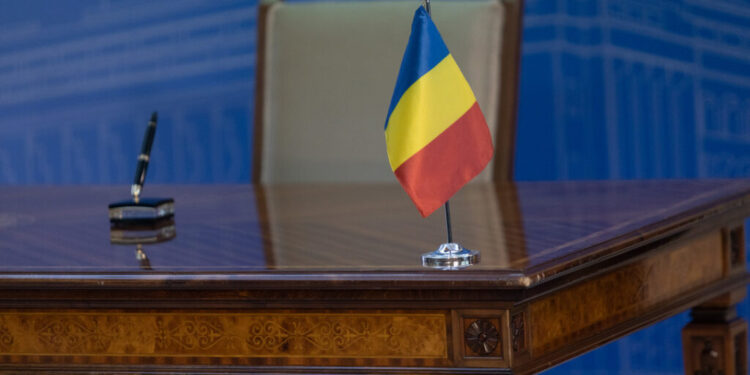 un-fost-ministru-de-finante-spune-ca-asteapta-sa-fie-sunat-pentru-a-accepta-functia-de-premier