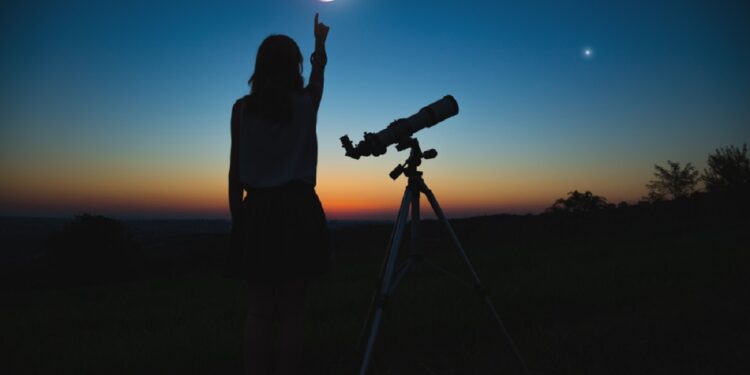 eclipsa-de-luna-din-28-august-2026-da-peste-cap-zodiile!-ce-mesaj-aduce-pentru-tine-si-cum-iti-afecteaza-sanatatea