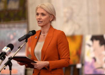alina-gorghiu-(pnl),-critici-dure-la-adresa-premierului:-nu-exclud-ca-ilie-bolojan-sa-isi-dea-demisia