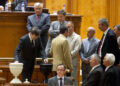 un-fost-presedinte-al-romaniei-ironizeaza-pnl-si-psd:-isi-spun-cele-doua-mari-partide