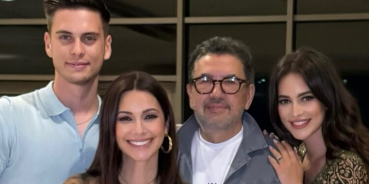 andreea-berecleanu,-imagini-de-colectie-cu-fiul-ei.-petru-a-implinit-21-de-ani