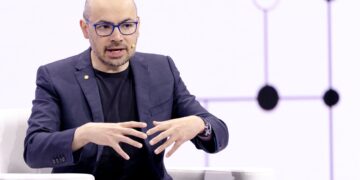 dupa-musk-si-altman,-fondatorul-google-deepmind-il-sustine-pe-dario-amodei,-ceo-ul-anthropic,-pe-fondul-ingrijorarilor-legate-de-ai-–-hotnews.ro