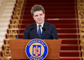 nicusor-dan-a-stabilit-cand-face-consultarile-cu-partidele-si-desemneaza-premierul-–-hotnews.ro