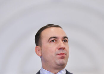 psd,-gata-sa-discute-cu-aur-pentru-formarea-guvernului?-bogdan-ivan:-e-normal-sa-discuti-cu-toate-partidele”