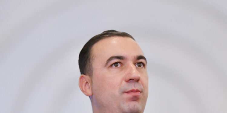 psd,-gata-sa-discute-cu-aur-pentru-formarea-guvernului?-bogdan-ivan:-e-normal-sa-discuti-cu-toate-partidele”