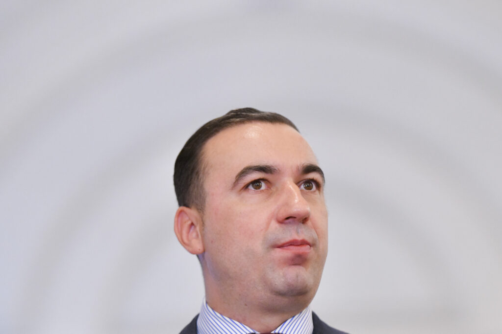 psd,-gata-sa-discute-cu-aur-pentru-formarea-guvernului?-bogdan-ivan:-e-normal-sa-discuti-cu-toate-partidele”