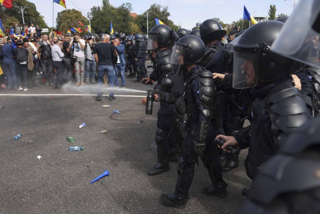 bucuresti,-inapoi-in-viitor!-in-ziua-in-care-violenta-a-rupt-cordonul,-fotbalul-a-redat-speranta-acestui-oras-–-hotnews.ro