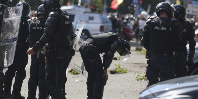 blocaje-mari-in-centrul-capitalei,-la-ora-de-varf,-din-cauza-restrictiilor-din-zona-pietei-victoriei-cele-mai-noi-date-de-la-brigada-rutiera-–-hotnews.ro