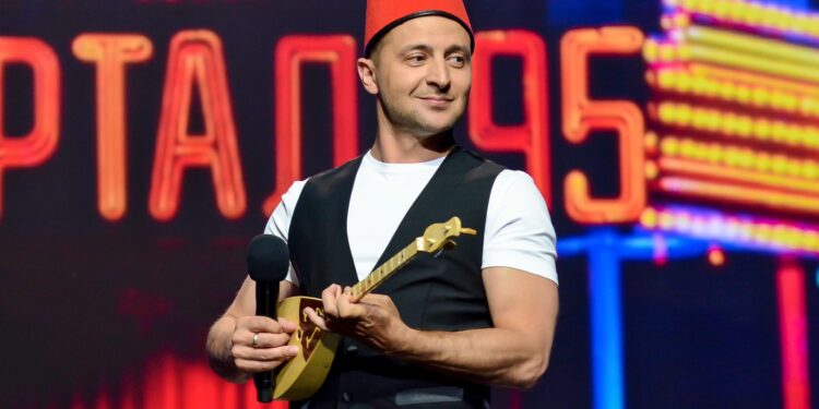 compania-lui-zelenski,-vizata-de-dronele-rusesti-a-fost-distrusa-recuzita-din-spectacolele-sale-ca-actor-–-hotnews.ro