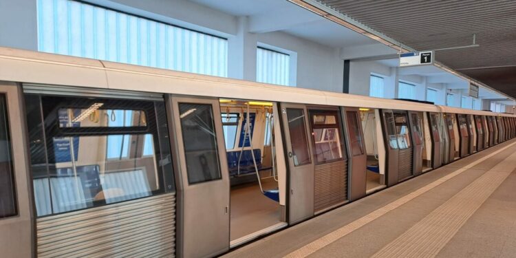 trenurile-bombardier,-interzise-la-statia-arghezi-de-pe-magistrala-2