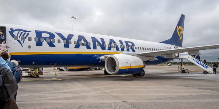 zeci-de-zboruri-anulate-vineri-pe-aeroportul-din-belgia-pe-care-aterizeaza-cei-mai-multi-romani-urmeaza-o-luna-de-cosmar-–-hotnews.ro