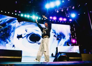 decizie-a-instantei-supreme-in-cazul-lui-wiz-khalifa,-condamnat-la-inchisoare-dupa-ce-a-fumat-marijuana-pe-scena-la-beach-please-–-hotnews.ro