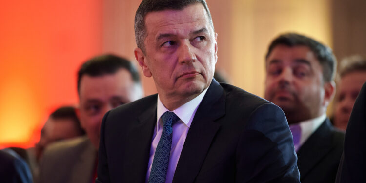 grindeanu-il-ironizeaza-pe-premierul-desemnat-si-da-un-semnal-despre-pozitia-psd:-daca-e-sa-ma-iau-dupa-reactiile-colegilor-mei-–-hotnews.ro
