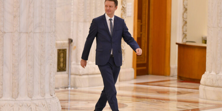 siegfried-muresan-exclude-depunerea-mandatului:-obiectivul-meu-este-foarte-clar.-mergem-in-parlament-pentru-votul-de-investitura