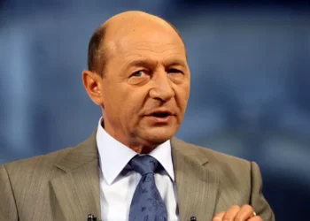 traian-basescu,-raspuns-in-stil-propriu-la-intrebarea-daca-i-ar-reprosa-ceva-lui-basescu-din-2004:-am-fost-perfect!