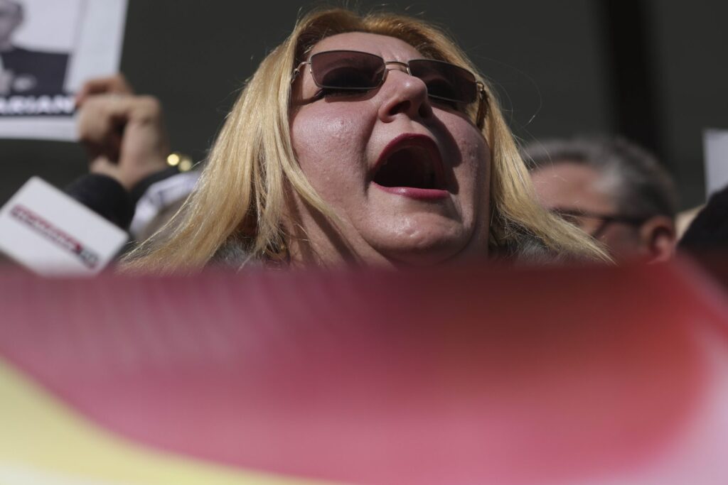 diana-sosoaca,-interviu-la-postul-de-propaganda-al-rusiei:-ar-trebui-sa-dati-lectii-unor-tari,-inclusiv-romaniei-rusia-e-mai-democratica-decat-ue-–-hotnews.ro
