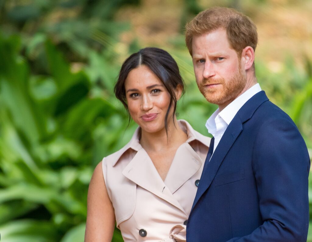 fratele-printesei-diana,-despre-harry-si-meghan:-nu-sunt-aici-sa-vorbesc-in-numele-lor,-dar-avertizeaza-ca-vede-ecouri-ale-cazului-dianei-–-hotnews.ro