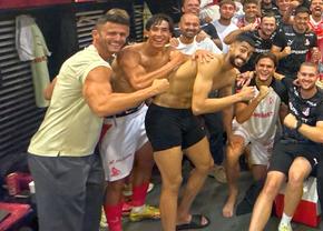 nicolescu-si-tarba-s-au-incordat-la-camera,-in-vestiar,-dupa-4-0-cu-farul:-brate-de-campioni!
