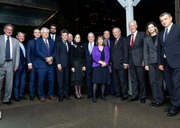 nicusor-dan,-intalnire-cu-fosti-ambasadori-americani:-cooperarea-in-domeniul-securitatii-si-extinderea-colaborarii-economice,-pe-agenda-discutiilor