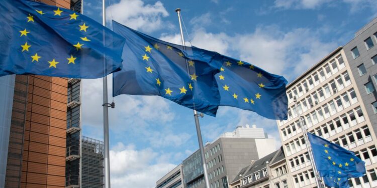ue-interzice-din-noiembrie-exporturile-de-deseuri-din-plastic-catre-tarile-non-ocde.-comisia-europeana-publica-lista-statelor-care-cer-exceptii-pentru-alte-deseuri