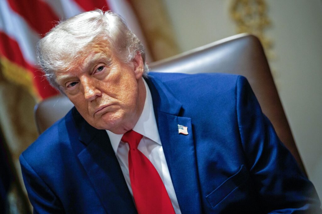 popularitatea-lui-donald-trump,-la-un-minim-istoric-in-sua-–-hotnews.ro