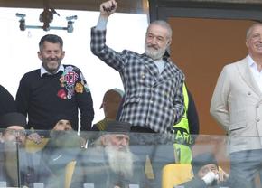 gigi-becali-i-a-promis-doua-transferuri-lui-reghecampf-la-fcsb:-dau-3-4-milioane-de-euro