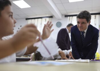 ce-spune-presedintele-nicusor-dan,-intrebat-daca-este-de-acord-cu-interzicerea-retelelor-sociale-pentru-copii-–-hotnews.ro