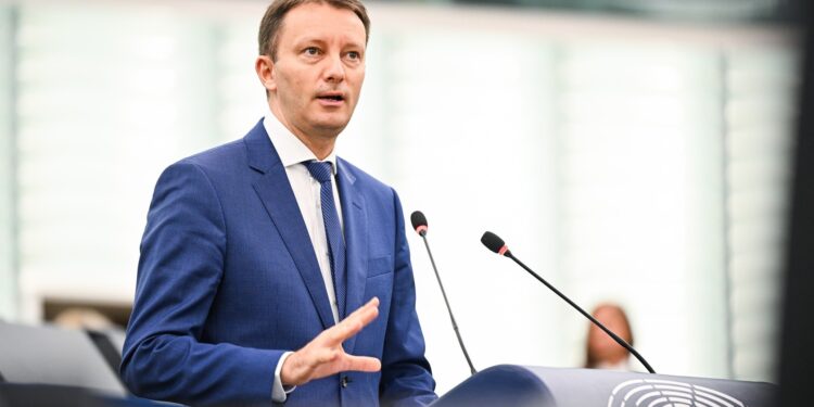 siegfried-muresan-promite-sa-nu-creasca-taxele:-sper-sa-putem-reveni-si-cu-tva-ul-inapoi-la-19%