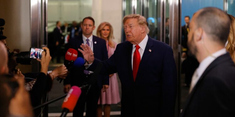 trump-a-amenintat-cu-anihilarea-iranului-in-discursul-sau-de-la-onu-sa-i-duc-in-iad?-–-hotnews.ro
