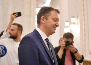siegfried-muresan-continua-discutiile-cu-partidele.-isi-prezinta-programul-de-guvernare-la-udmr