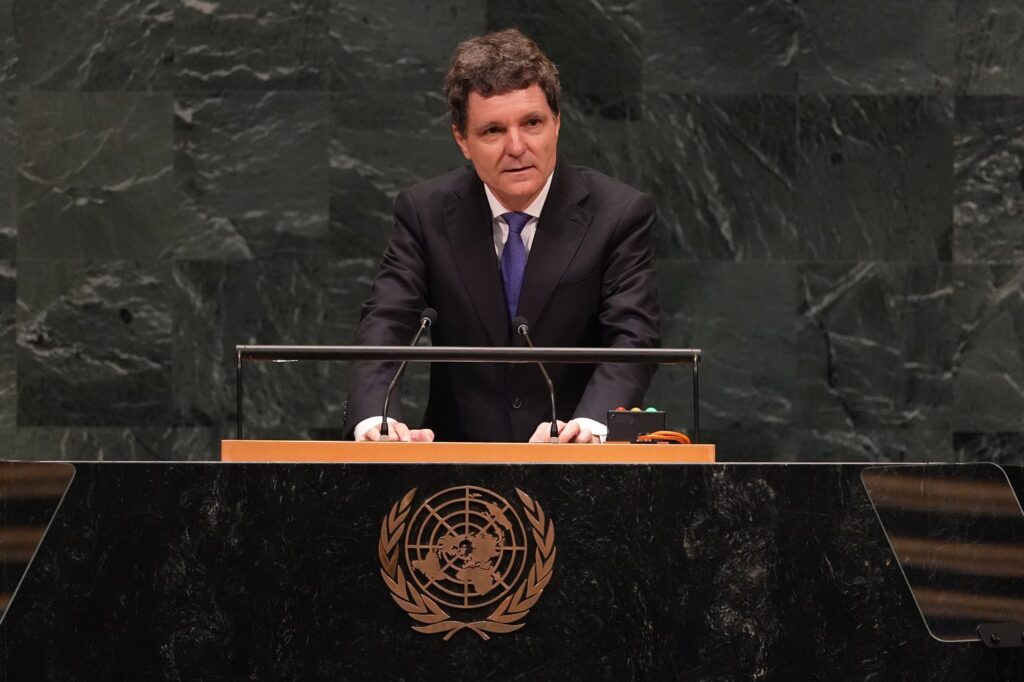in-scurt-timp-nicusor-dan,-conferinta-de-presa-de-la-new-york-–-hotnews.ro
