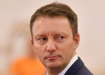 siegfried-muresan-explica-de-ce-nu-s-a-intalnit-cu-grindeanu:-nu-comand-domnului-grindeanu-unde-sa-ne-intalnim-si-nici-el-nu-mi-comanda-mie.