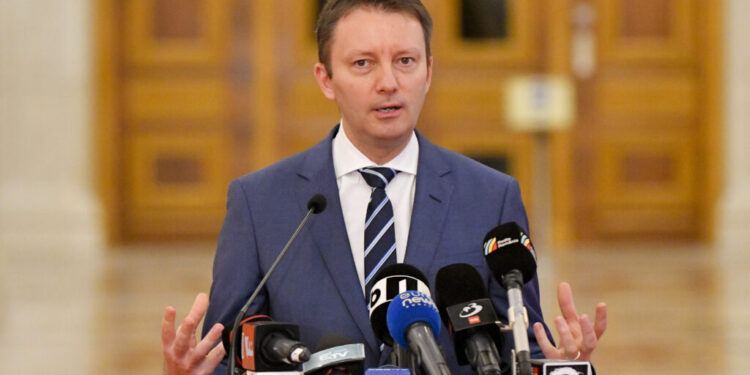siegfried-muresan:-preturile-la-energie-sunt-mult-prea-mari.-ce-vrea-sa-faca-pentru-a-le-reduce